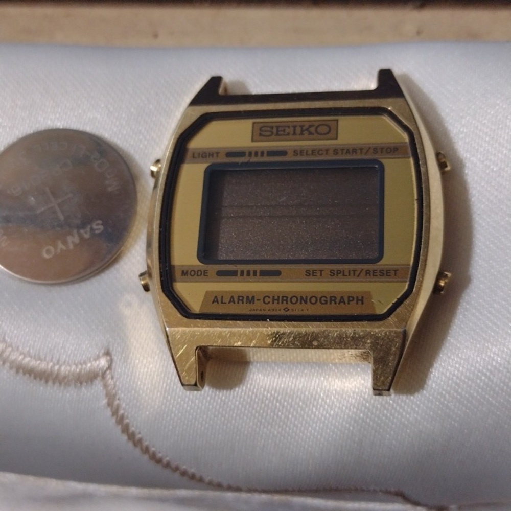 Seiko 2 Gold Digital Watch Face 1970's